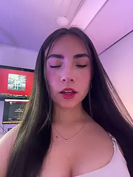 Melody 04 online show from November 30, 2025, 4:57 am