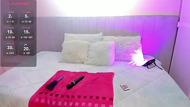 natasha adams22 online show from September 20, 2025, 2:05 am