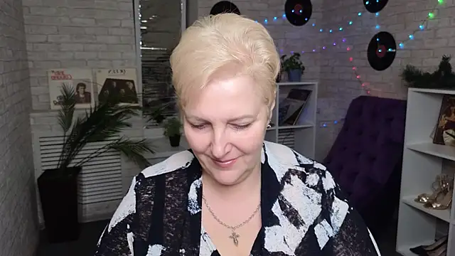 Sandra Snow online show from January 28, 2025, 2:31 pm