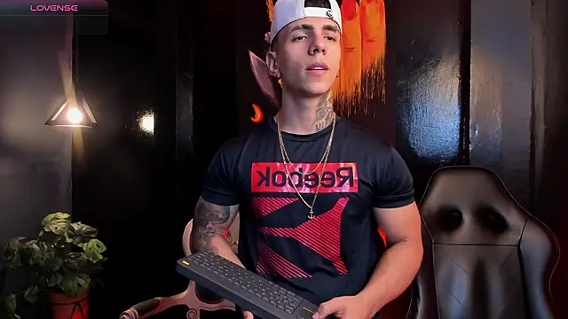 Flynn Riider online show from February 3, 2026, 5:29 pm