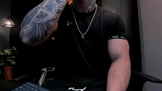 Flynn Riider online show from September 26, 2025, 11:17 am