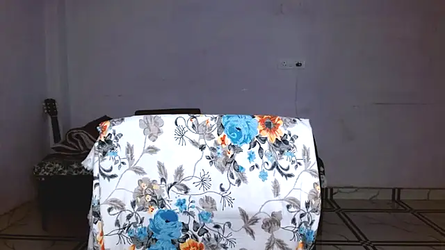 hinaa khan online show from July 30, 2026, 7:13 pm