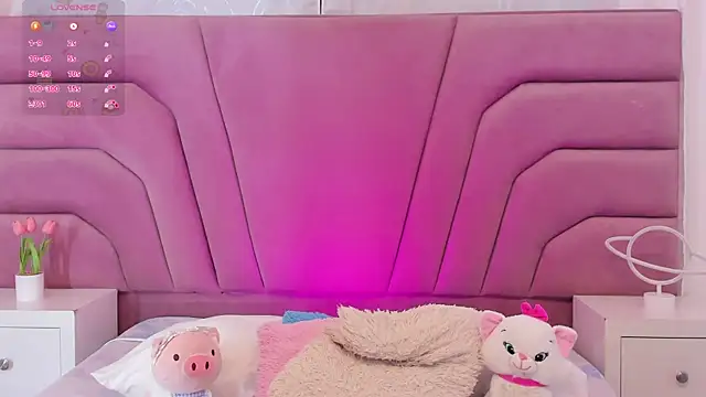 zoewillian online show from March 11, 2025, 3:12 pm