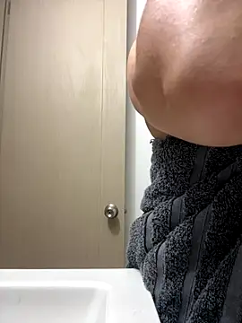 zoewillian online show from December 21, 2025, 9:37 pm