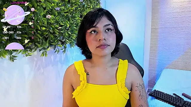  sowy venus  online show from February 22, 2025, 1:13 pm