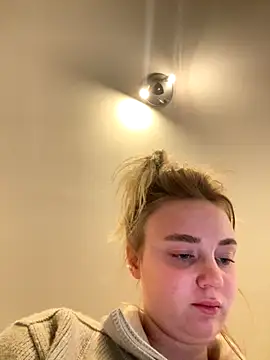 Snapshot of CherryEmmy chatting on November 15, 2025, 7:29 pm CherryEmmy online show from November 15, 2025, 7:29 pm