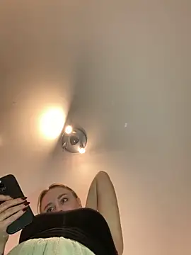 Snapshot of CherryEmmy chatting on November 13, 2025, 6:56 pm CherryEmmy online show from November 13, 2025, 6:56 pm