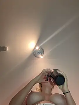 Snapshot of CherryEmmy chatting on October 18, 2025, 5:37 pm CherryEmmy online show from October 18, 2025, 5:37 pm