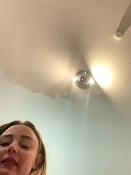 Snapshot of CherryEmmy chatting on November 26, 2025, 5:35 pm CherryEmmy online show from November 26, 2025, 5:35 pm