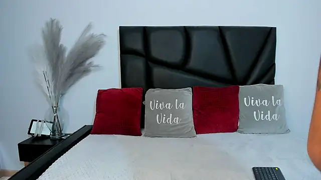 slutty venus online show from September 17, 2025, 8:33 pm