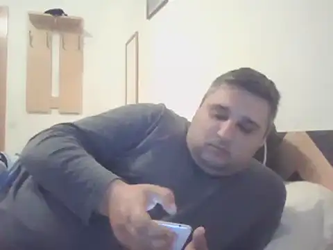  revianzip1 online show from February 14, 2025, 6:08 pm