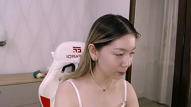 Babby Rabbit online show from October 3, 2025, 1:34 pm