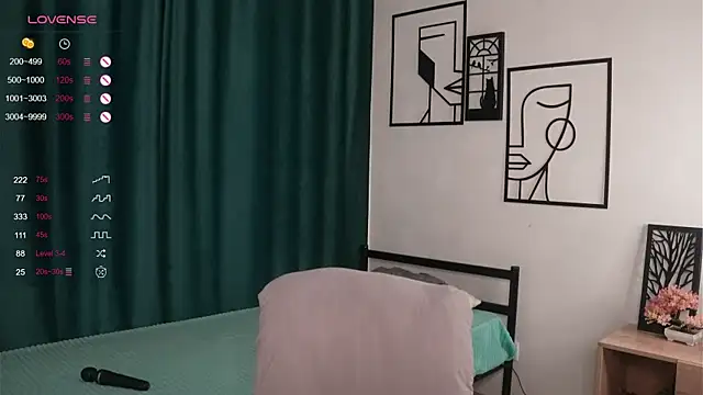 Snapshot of ElvaHilby chatting on September 23, 2025, 3:35 am ElvaHilby online show from September 23, 2025, 3:35 am