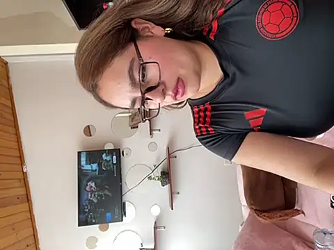 Gabriela-Parker  online show from March 20, 2025, 6:20 pm