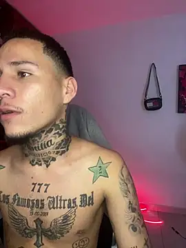 Junihn0 online show from February 1, 2025, 4:11 pm