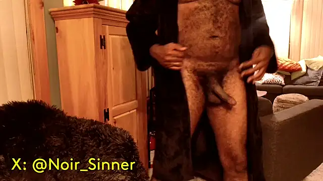 sinnernoir online show from September 15, 2025, 1:39 am