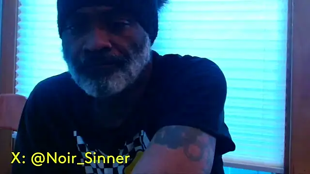 Snapshot of sinnernoir chatting on December 16, 2025, 1:59 pm sinnernoir online show from December 16, 2025, 1:59 pm