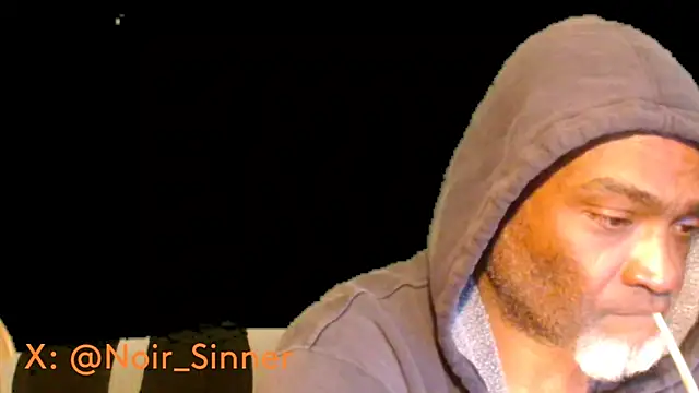 Snapshot of sinnernoir chatting on February 10, 2026, 9:58 pm sinnernoir online show from February 10, 2026, 9:58 pm