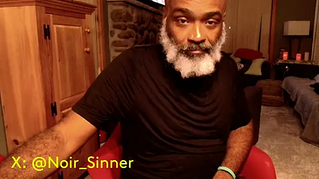 sinnernoir online show from September 22, 2025, 2:39 am