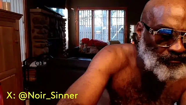 sinnernoir online show from September 18, 2025, 10:02 pm