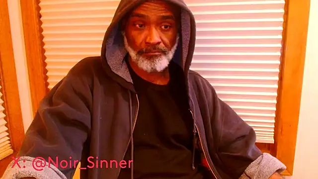 Snapshot of sinnernoir chatting on January 11, 2026, 6:09 am sinnernoir online show from January 11, 2026, 6:09 am