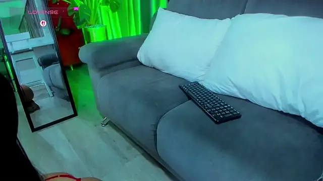 SofiDavid online show from November 13, 2025, 10:19 am