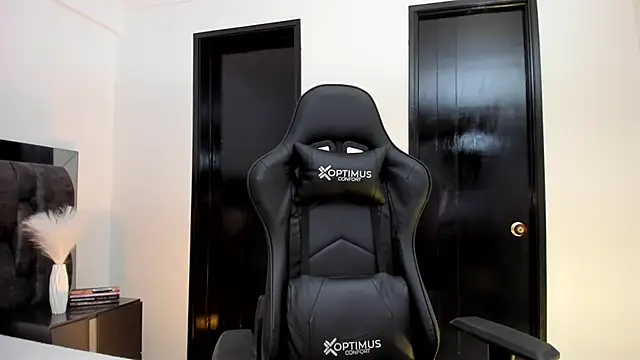 CarolHorny 1 online show from January 20, 2025, 2:32 am