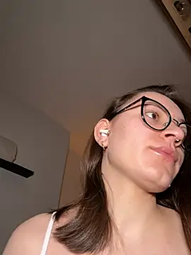 Lilly Soulmate online show from February 3, 2026, 4:10 am