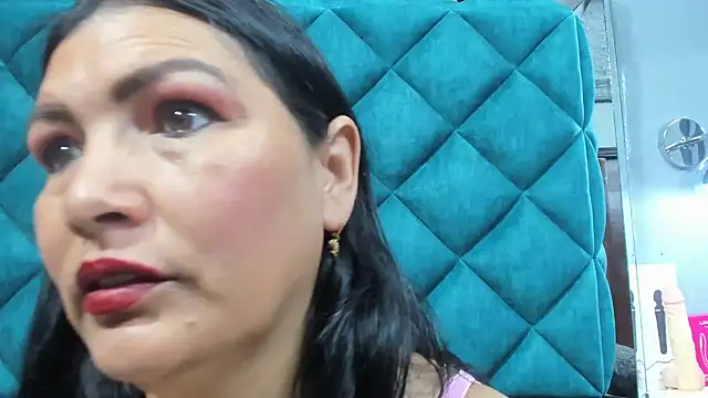 Snapshot of PENELOPELEWISs chatting on September 11, 2025, 4:34 am PENELOPELEWISs online show from September 11, 2025, 4:34 am