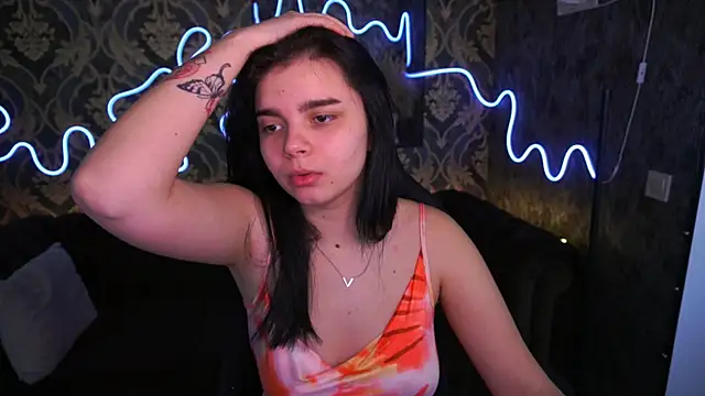 ShinyShyy online show from February 22, 2025, 7:12 am