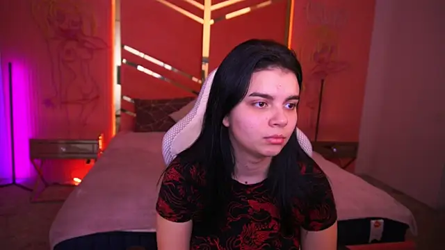 ShinyShyy online show from February 7, 2025, 7:07 am