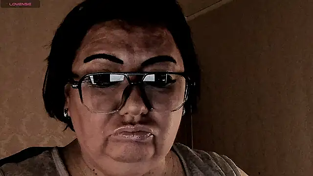 SexxyDreams1 online show from March 19, 2026, 11:05 pm