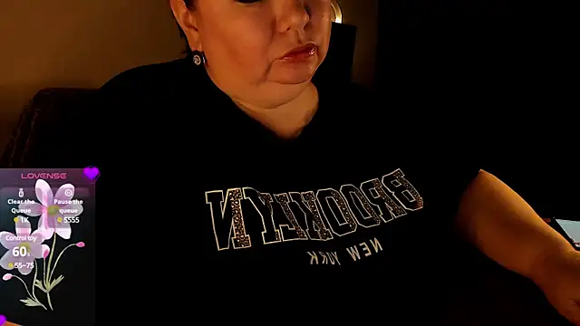 SexxyDreams1 online show from February 27, 2025, 2:25 am