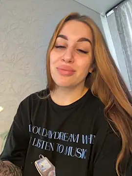 VikiDemi online show from September 27, 2025, 6:08 am