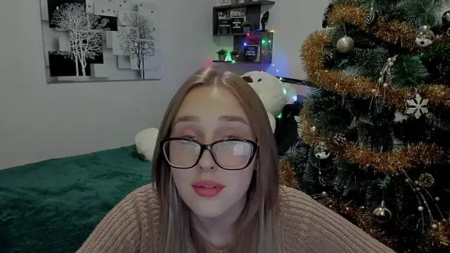 LinaTruly online show from January 9, 2025, 8:22 pm