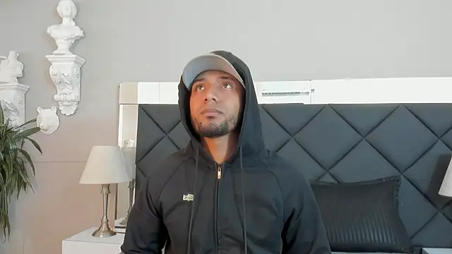 Robin Rief online show from November 25, 2025, 3:40 am