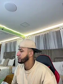 Robin Rief online show from December 21, 2025, 3:52 am