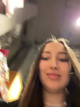 VelvetVixenI online show from March 16, 2026, 3:37 pm