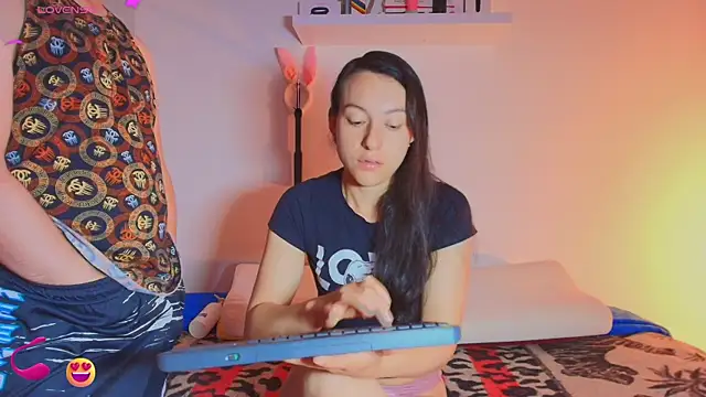 JeremmyAndStacy online show from January 18, 2026, 10:29 am