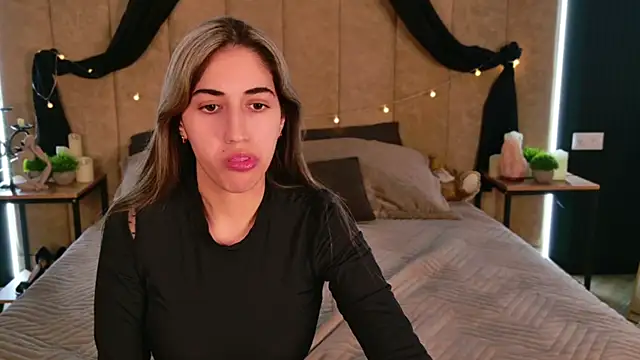 Snapshot of Teresa_Stane chatting on March 18, 2025, 9:01 am Teresa Stane online show from March 18, 2025, 9:01 am