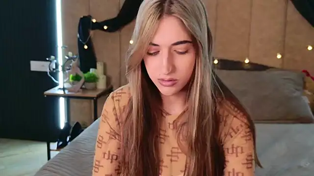 Snapshot of Teresa_Stane chatting on March 14, 2025, 8:53 am Teresa Stane online show from March 14, 2025, 8:53 am