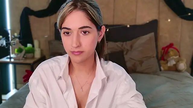 Snapshot of Teresa_Stane chatting on March 22, 2025, 11:32 am Teresa Stane online show from March 22, 2025, 11:32 am