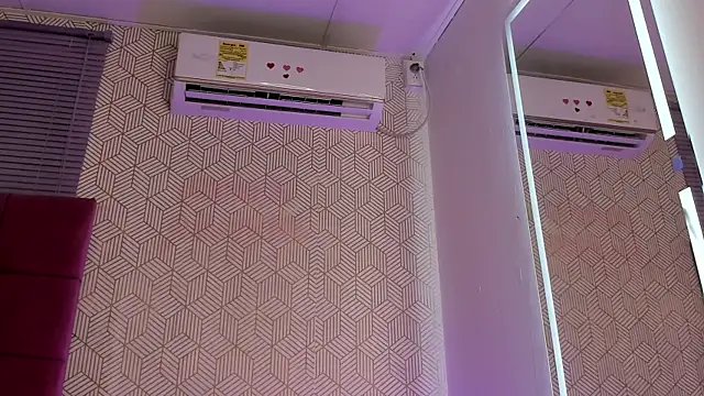 melodiipierce  online show from March 8, 2025, 5:38 am