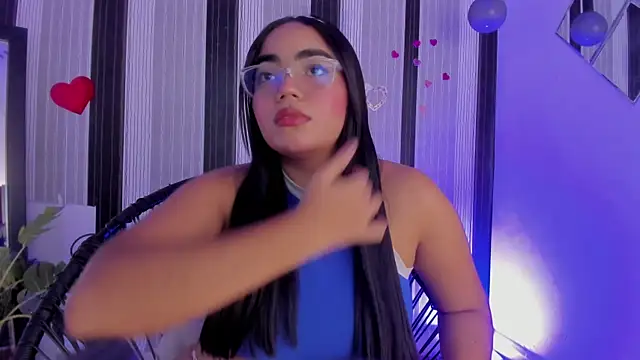 melodiipierce  online show from February 19, 2025, 10:09 pm