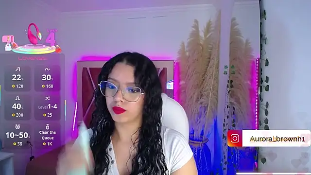 Aurora Brownn online show from October 10, 2025, 4:46 am