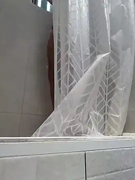 Snapshot of ariel-rick chatting on December 13, 2024, 9:02 am ariel-rick online show from December 13, 2024, 9:02 am