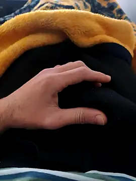 Snapshot of ariel-rick chatting on November 23, 2025, 10:25 am ariel-rick online show from November 23, 2025, 10:25 am