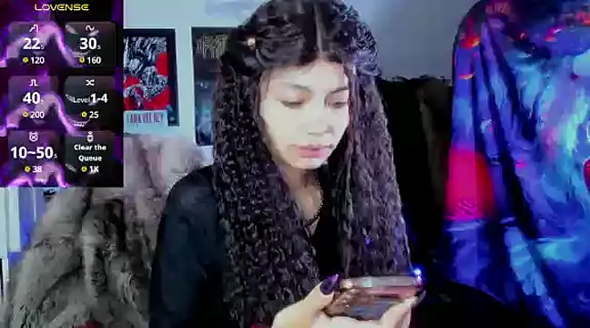 Snapshot of _sakae_ chatting on February 8, 2025, 6:01 am sakae online show from February 8, 2025, 6:01 am