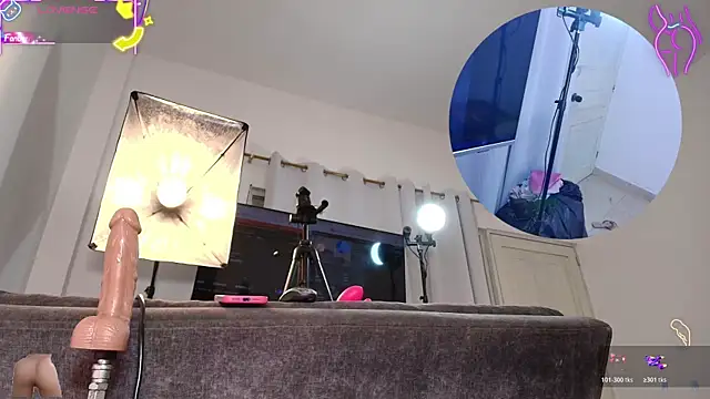 Snapshot of mia-brit chatting on February 18, 2026, 7:54 pm mia-brit online show from February 18, 2026, 7:54 pm