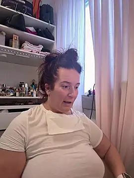 Snapshot of Engel_mia chatting on January 17, 2026, 1:04 pm Engel mia online show from January 17, 2026, 1:04 pm